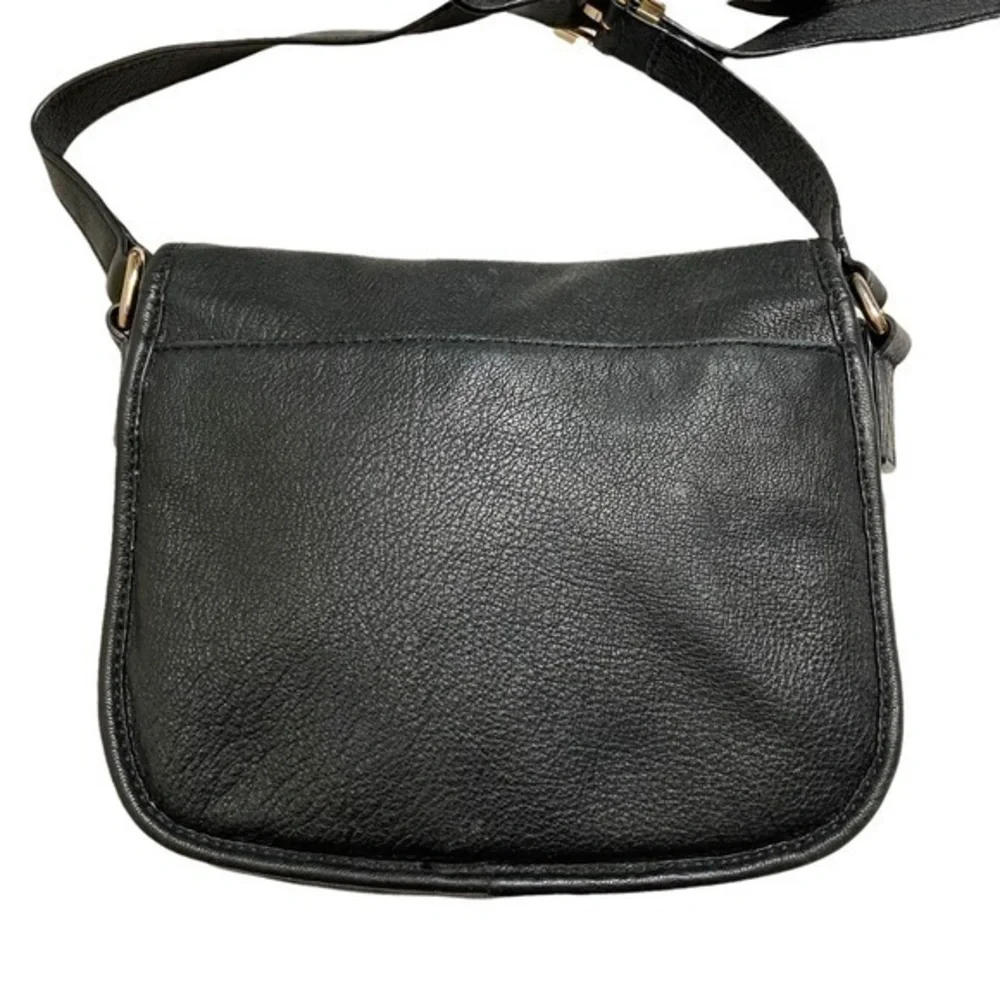 Michael kors black leather buckled saddle flap bag